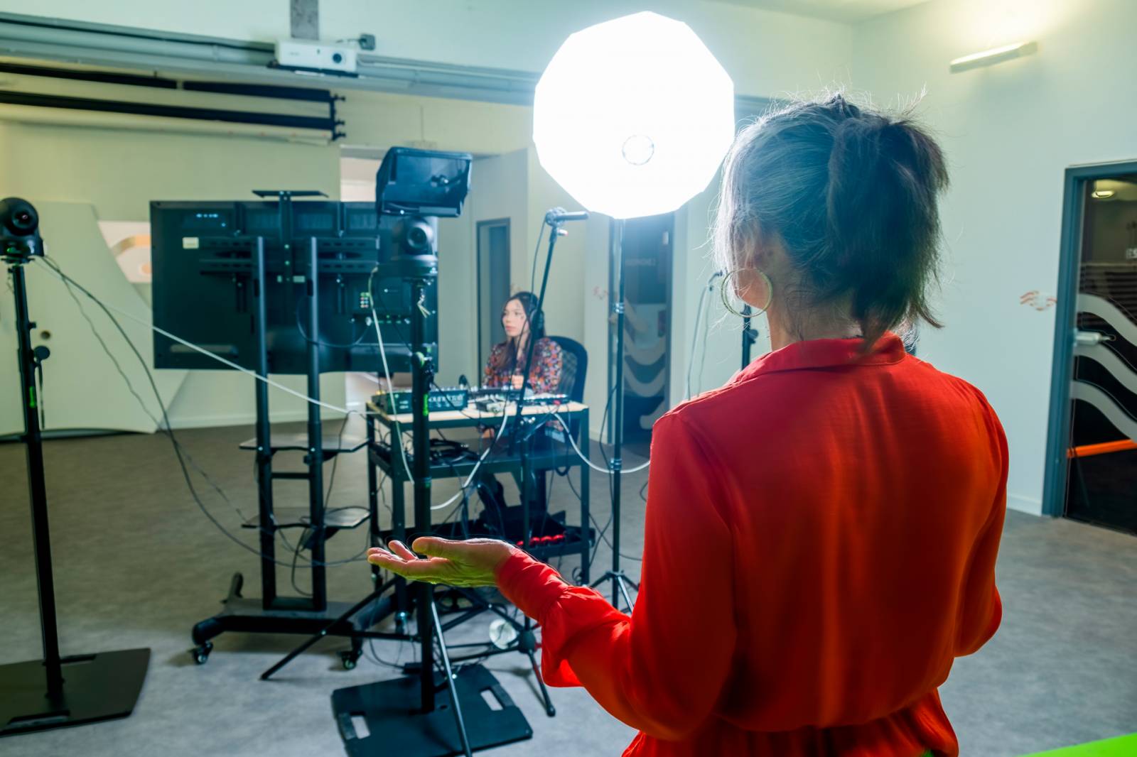 Location studio audiovisuel vidéo TV fond vert Strasbourg Le Grub 1